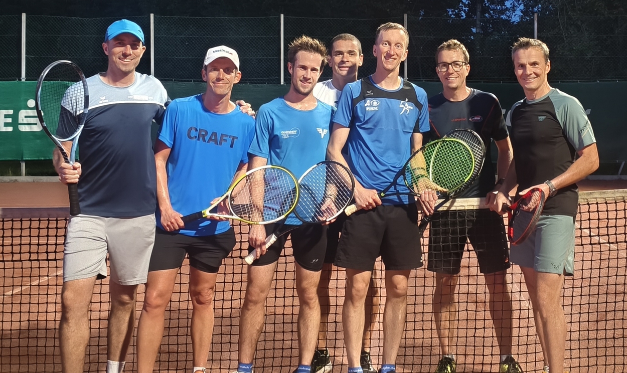 Tennis nach dem Lauftraining - LC Mank zu Gast